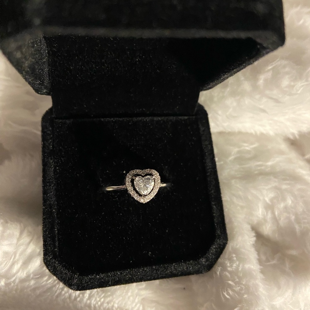 💐 Moissanite Heart Halo Ring 0.5CT Size 9 GRA Certified (Mothers Day Gift)